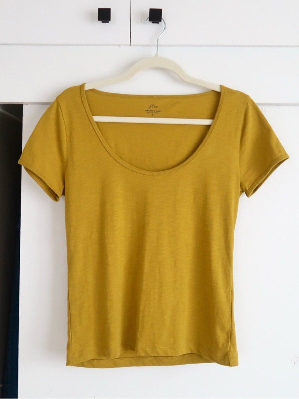 Sold Out J.Crew Organic Slub Mustard Yellow Scoop Neck Cotton T-Shirt